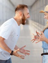 Najhorší spolucestujúci podľa horoskopu: Týmto znameniam sa vyhnite